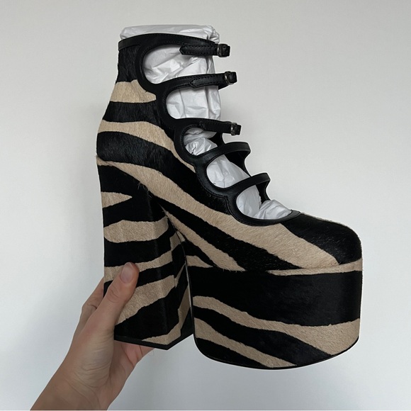 Marc Jacobs Kiki black tan zebra calf hair strappy chunky platform ankle boots - Picture 3 of 12